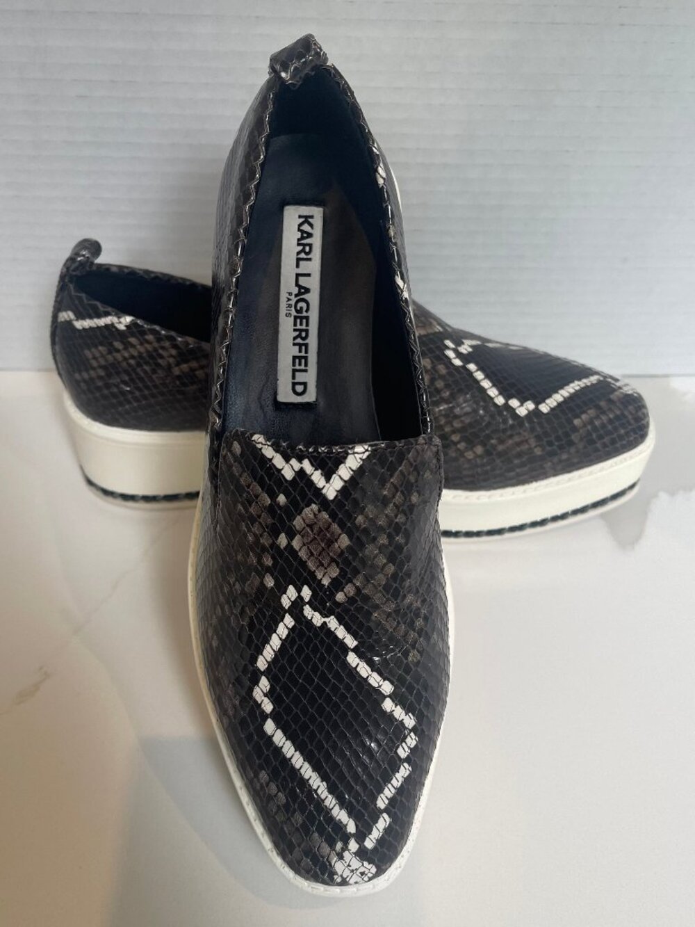 Karl Lagerfeld Paris Brea Snake Embossed Platform Loafer Sneakers 6M